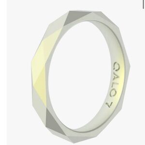 Qalo stackable wedding band Ring in white multi color hue new